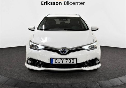 Toyota Auris Touring Sports, 2016