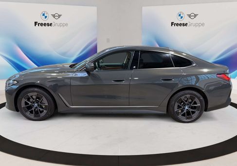 BMW i4, 2022