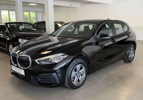 BMW 118, 2022