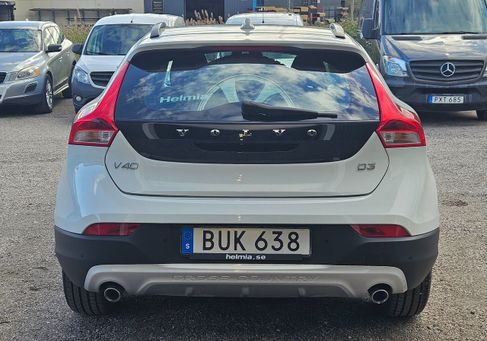 Volvo V40 Cross Country, 2019 3