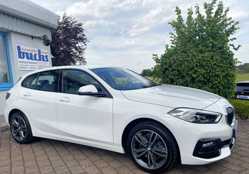 BMW 118, 2021