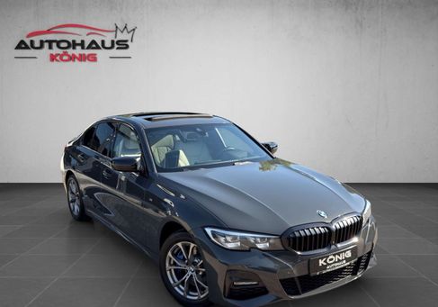 BMW 330, 2021