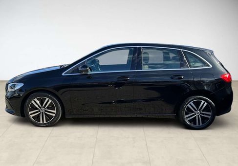 Mercedes-Benz B 200, 2021