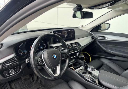 BMW 530, 2021
