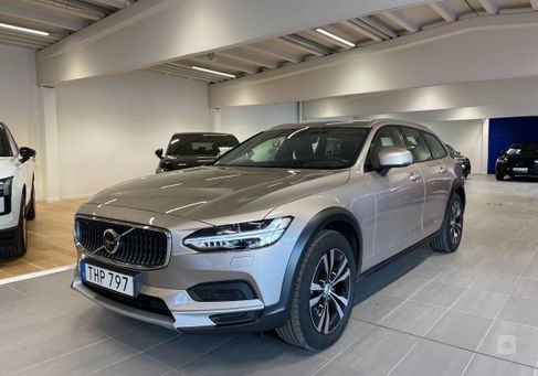 Volvo V90 Cross Country, 2023