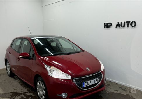 Peugeot 208, 2013