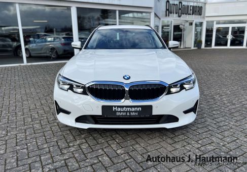 BMW 318, 2021 3