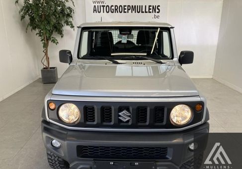 Suzuki Jimny, 2022 3