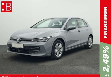 Volkswagen Golf, 2024