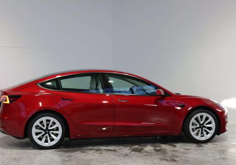 Tesla Model 3, 2021 3