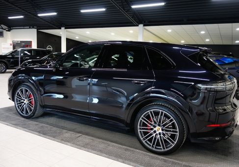 Porsche Cayenne, 2020