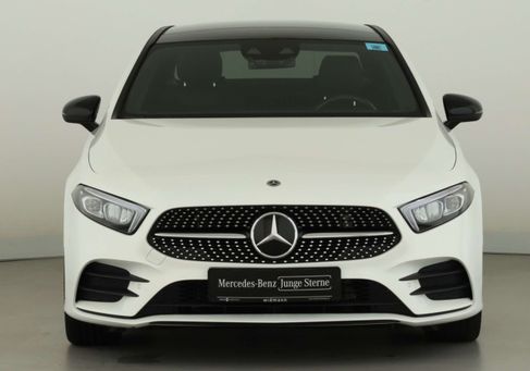 Mercedes-Benz A 200, 2022 3
