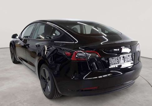 Tesla Model 3, 2022