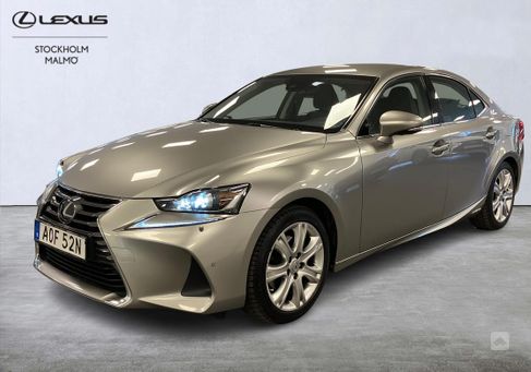 Lexus IS, 2019