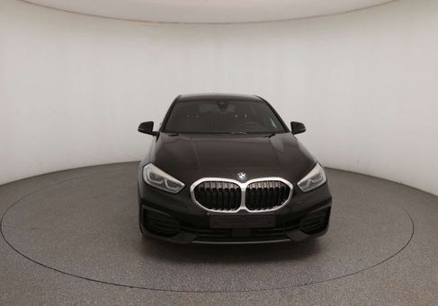 BMW 118, 2019
