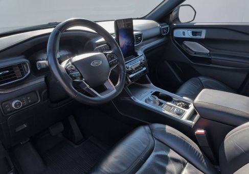 Ford Explorer, 2022