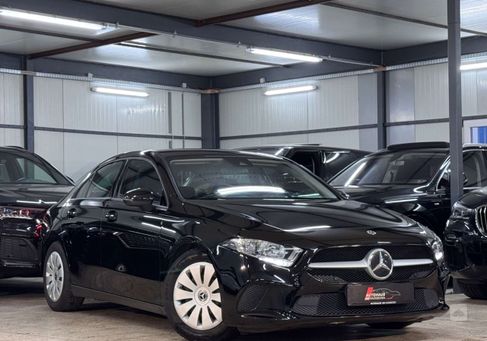 Mercedes-Benz A 180, 2020