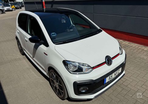 Volkswagen up!, 2019
