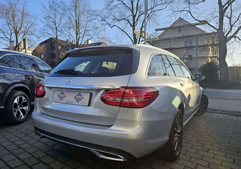 Mercedes-Benz C 220, 2021