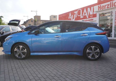 Nissan Leaf, 2021 3