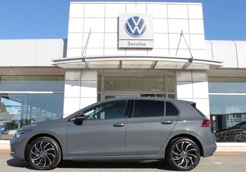 Volkswagen Golf, 2023 2