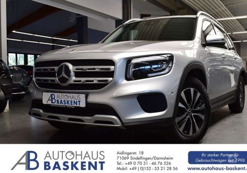 Mercedes-Benz GLB 200, 2022