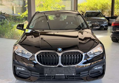 BMW 118, 2019
