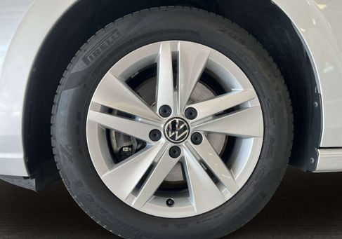 Volkswagen Golf, 2023 2