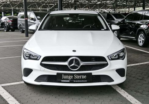 Mercedes-Benz CLA 220, 2021