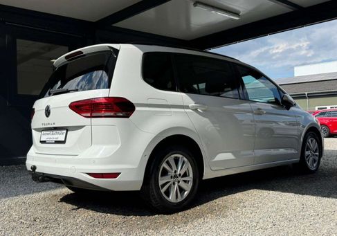 Volkswagen Touran, 2023 3
