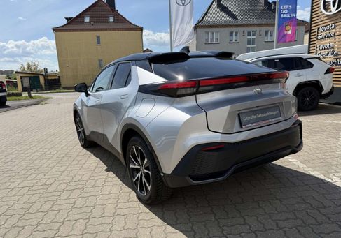 Toyota C-HR, 2025 2