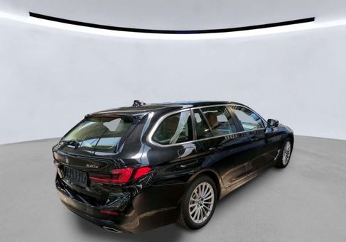 BMW 530, 2021