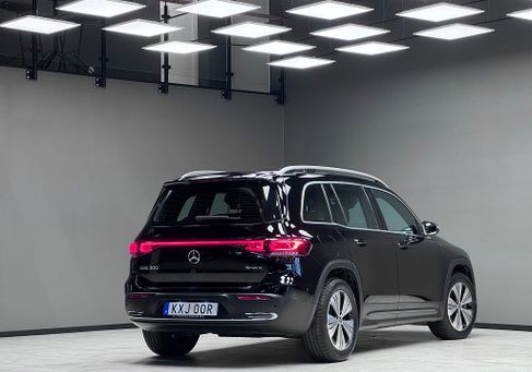 Mercedes-Benz EQB, 2023