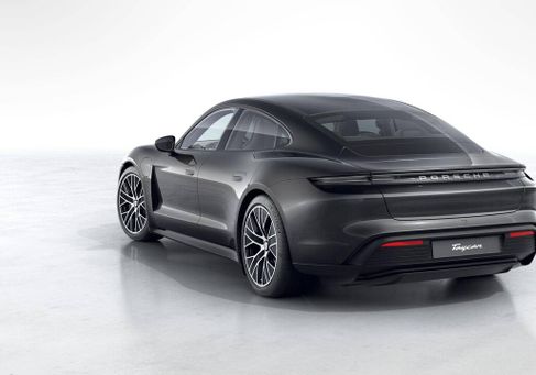 Porsche Taycan, 2021