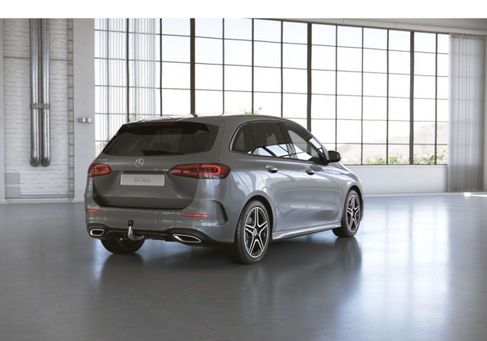 Mercedes-Benz B 200, 2021