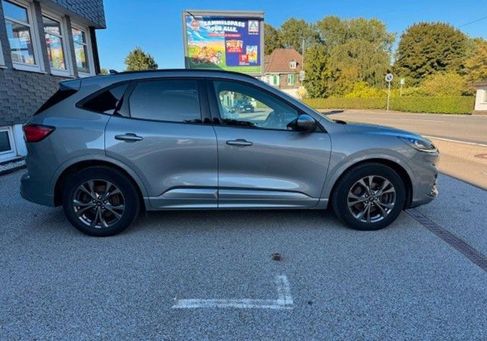 Ford Kuga, 2020