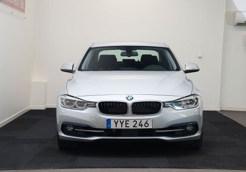 BMW 330, 2018