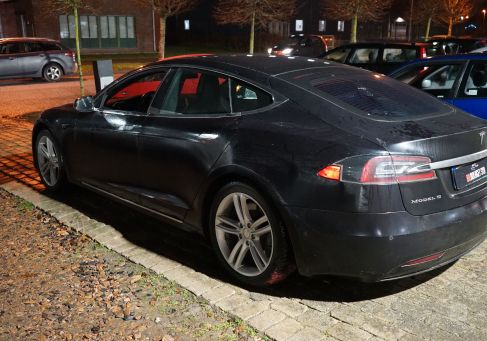 Tesla Model S, 2018