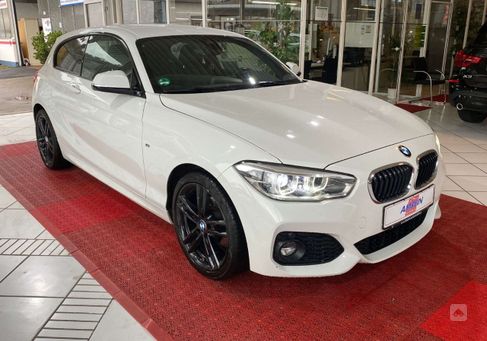 BMW 118, 2018