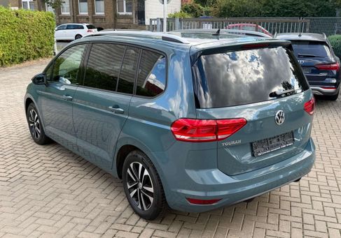 Volkswagen Touran, 2020 3