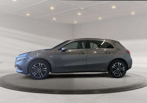 Mercedes-Benz A 250, 2025