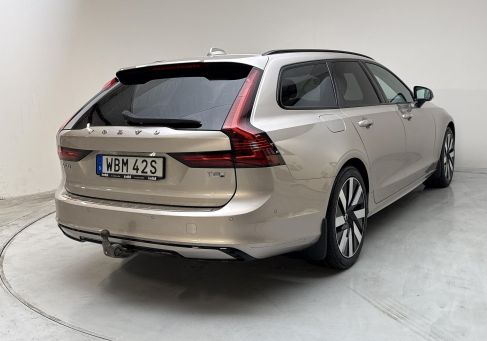 Volvo V90, 2025 3