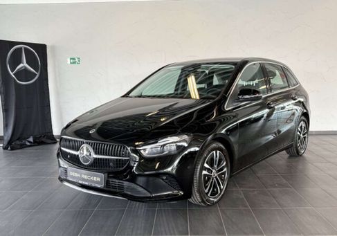 Mercedes-Benz B 200, 2024