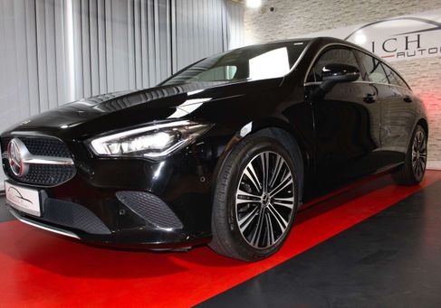 Mercedes-Benz CLA 220, 2022