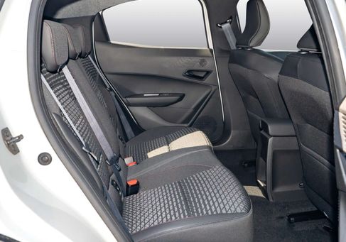 Renault Clio, 2026 3