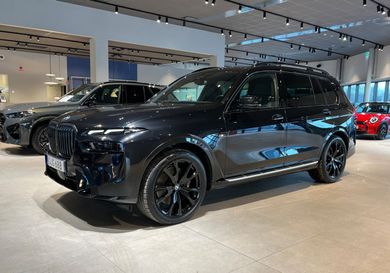 BMW X7, 2025