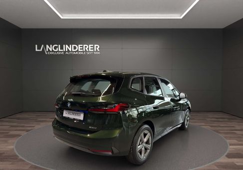 BMW 216, 2024