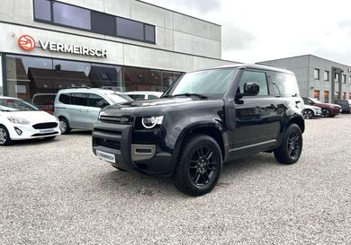 Land Rover, 2023