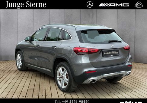 Mercedes-Benz GLA 250, 2021