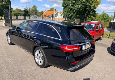 Mercedes-Benz E 200, 2018 3
